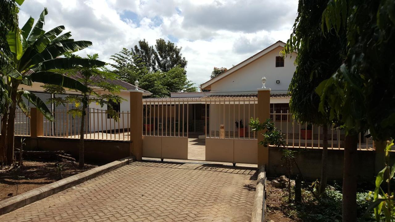Kilimanjaro Country House Μόσι Εξωτερικό φωτογραφία